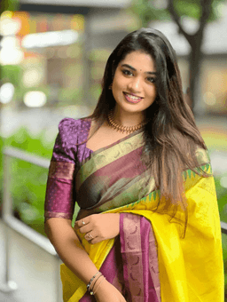 SRINISHA JAYASEELAN-profile